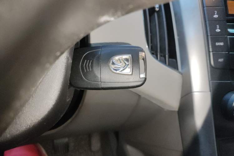 Used Baojun 630 2011 1.5L manual Comfort trim level
