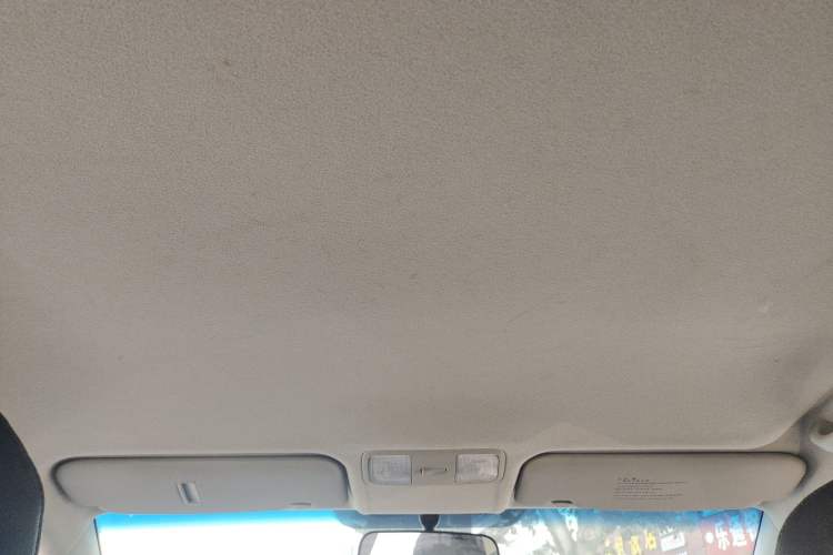 Used Kia K2 2015 Sedan 1.4L MT GLS