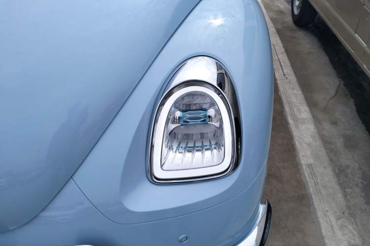 Used ORA Ballet Cat 2022 500 km Swan Lake Edition