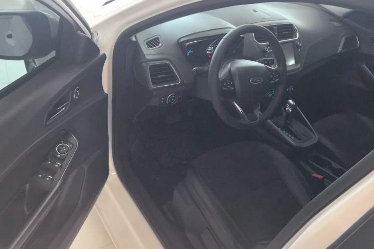 Used Ford Escort 2019 Revised Version 1.5L Automatic Enjoyment Type China VI Standard Driver Seat