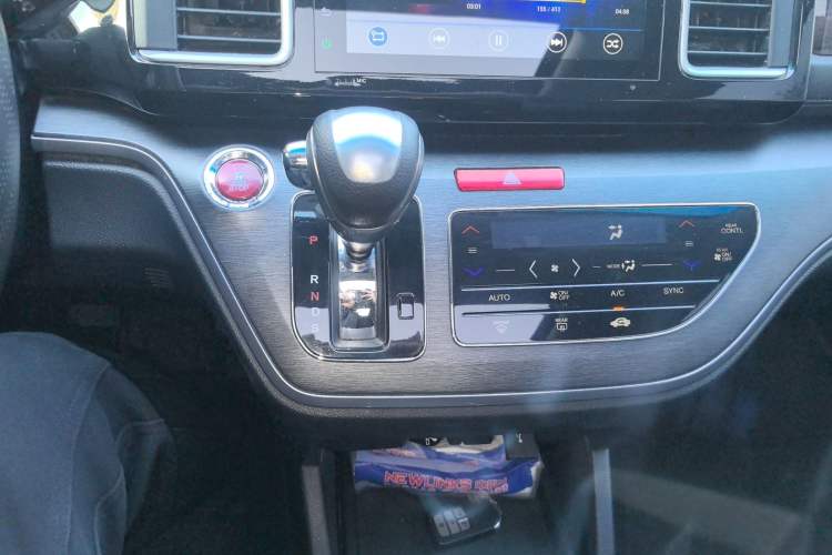 Used Honda Elysion 2016 2.4L Style Edition