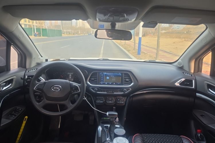 Used GAC Trumpchi GS4 2015 200T G-DCT Elite Edition Center Console