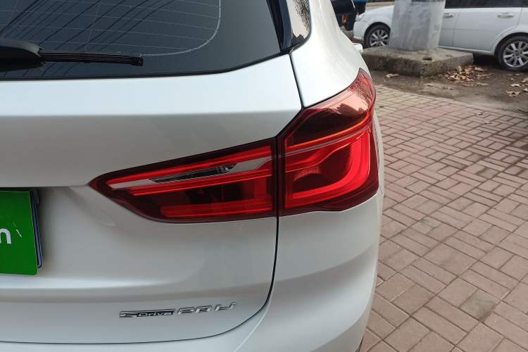 Used BMW X1 2019 sDrive20Li Leading Model
