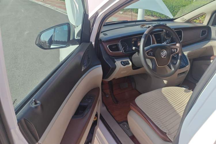 Used Buick GL8 2018 28T Comfort Model China VI Standard Driver Seat