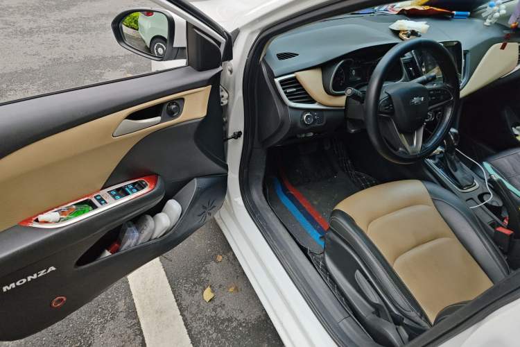 Used Chevrolet Monza 2020 320 Automatic Enjoyment Edition Driver Seat