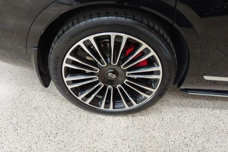 Used Hima AITO M9 2024 Range-Extended Ultra Version 42 kWh 6-Seater Model Right Rear Wheel Hub