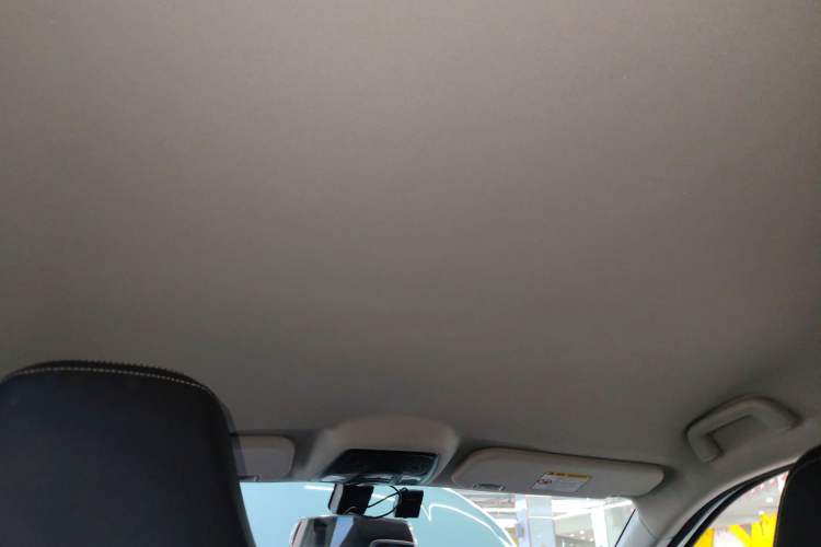Used NETA U 2022 Pro 400 Comfortable Ride On-Demand Edition