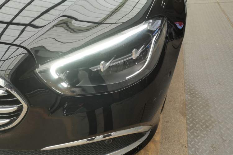 Used Mercedes-Benz E-Class 2023 E 260 L
