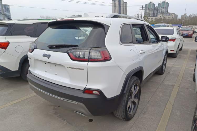 Used Jeep Cherokee 2020 2.0T Two-Wheel Drive Leading Edition