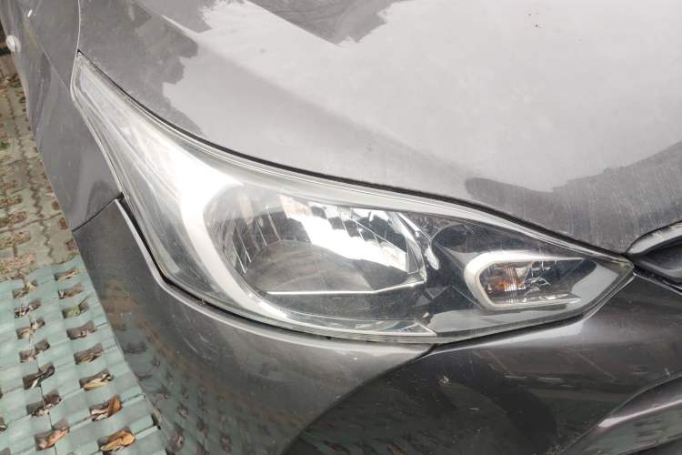 Used Toyota YARiS L Zhi Xuan 2016 Revised Version 1.5G CVT with Dynamic Sunroof Right Front Headlight