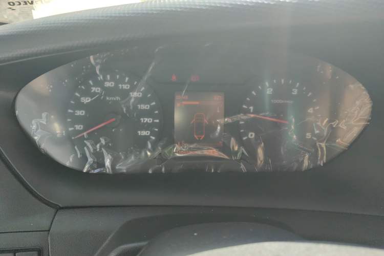 Used Iveco Eurocargo 2021 2.0T Manual - Yunrui Long Wheelbase Short Overhang High Roof Manual Doors – F1A Instrument Cluster