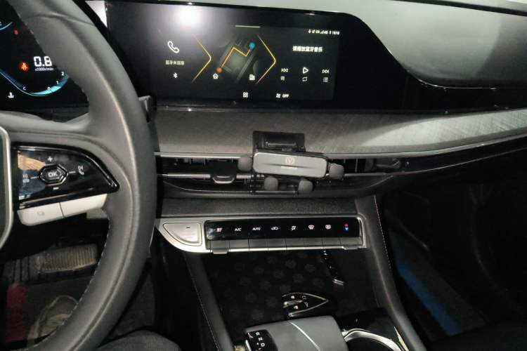 Used CHANGAN Eado 2024 PLUS Blue Whale NE 1.4T GDI DCT High-Energy Edition
