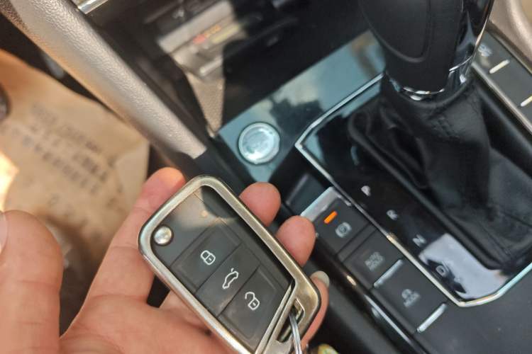 Used Volkswagen Tharu 2021 280TSI Two-Wheel-Drive Luxury Edition
