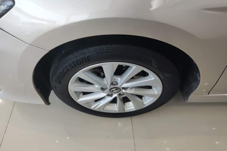 Used Toyota Camry 2021 2.0G Luxury Edition
