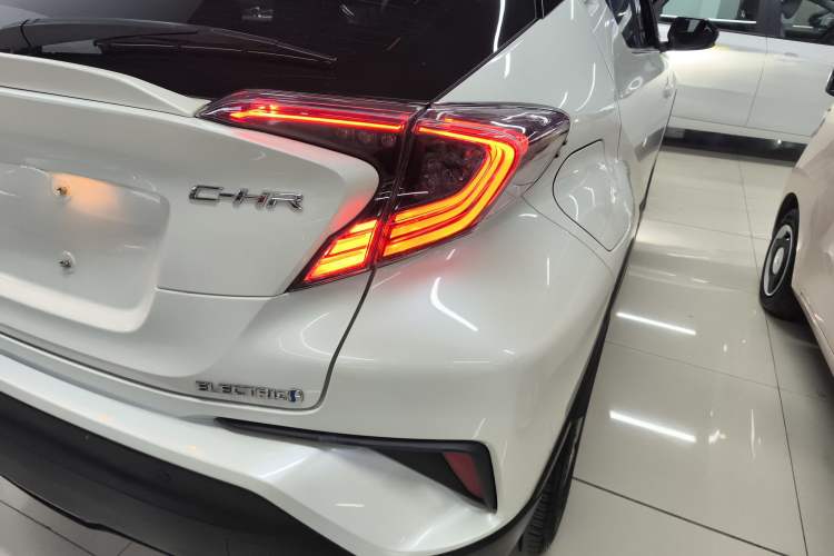 Used Toyota C-HR EV 2020 Deluxe Sunroof Edition