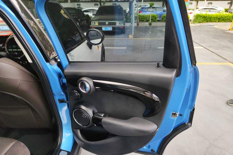 Used MINI MINI 2015 2.0T COOPER S Five-Door Edition