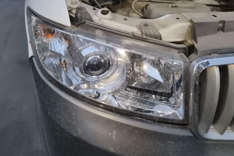 Used Jinbei New Hiace X30L 2016 1.5L Wealth Edition DLCG14 Right Front Headlight