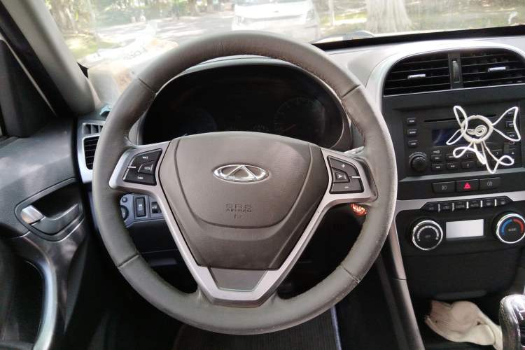 Used Chery Tiggo 3 2015 1.6L Manual Zhishang Commemorative Edition
