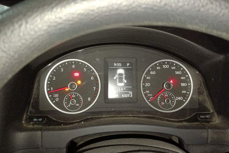 Used Volkswagen Tiguan 2016 280TSI Automatic Two-Wheel-Drive Silk Road Style Edition Instrument Cluster