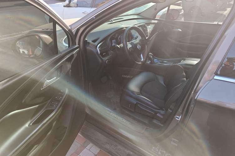 Used Buick Envision 2015 20T Two-Wheel-Drive Leading Model