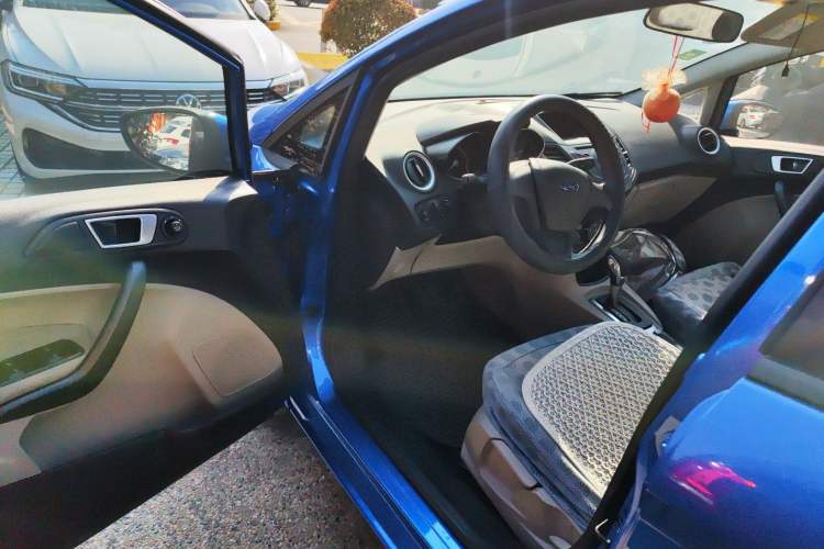 Used Ford Fiesta 2013 Sedan 1.5L Automatic Fashion Edition