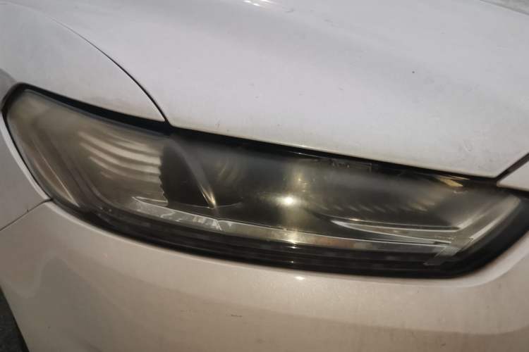 Used Ford Mondeo 2013 1.5L GTDi180 Fashion Edition Right Front Headlight