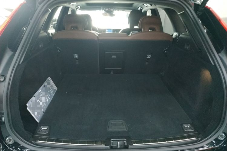 Used Volvo XC60 2024 B5 4x4 Smart Luxury Edition Trunk