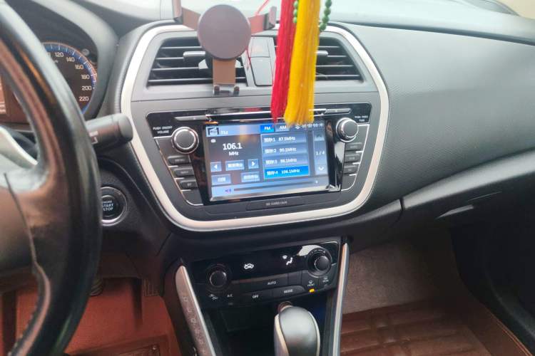 Used Suzuki S-Cross 2014 1.6L CVT Two-Wheel Drive Elite Version