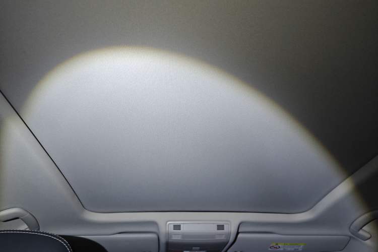 Used Volkswagen Tayron 2023 280TSI Two-Wheel-Drive Luxury Plus Advanced Version
