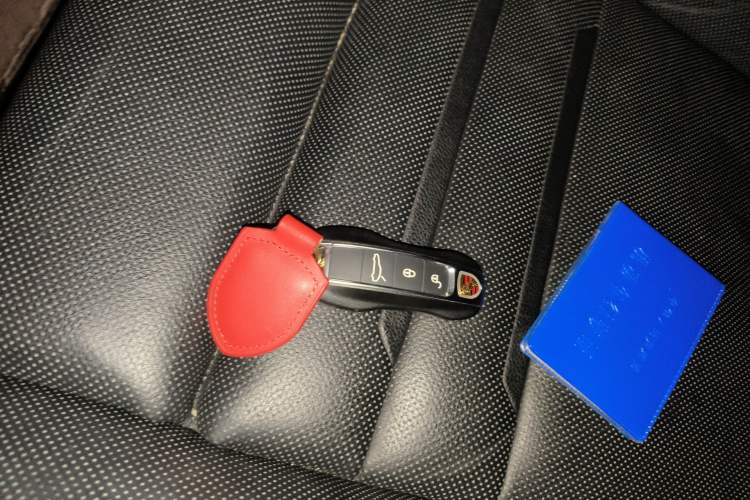 Used Porsche Panamera 2017 Panamera Executive Long Wheelbase 3.0T Vehicle Key