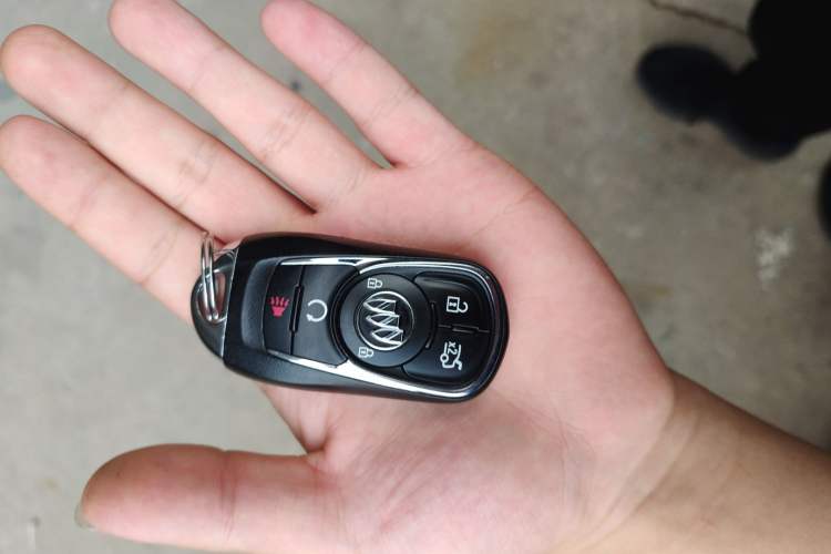 Used Buick LaCrosse 2016 28T Luxury Version Vehicle Key