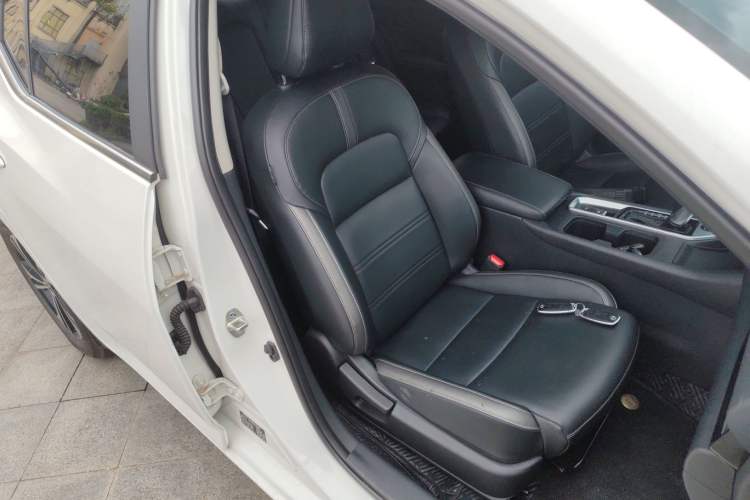 Used Nissan Sylphy 2023 1.6L CVT Enjoyment Edition Right Front Seat