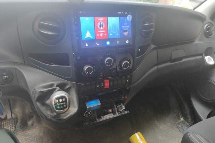 Used Iveco Eurocargo 2021 2.0T Manual Super Rui Long Wheelbase Short Overhang High Roof Side-Sliding Door F1A
