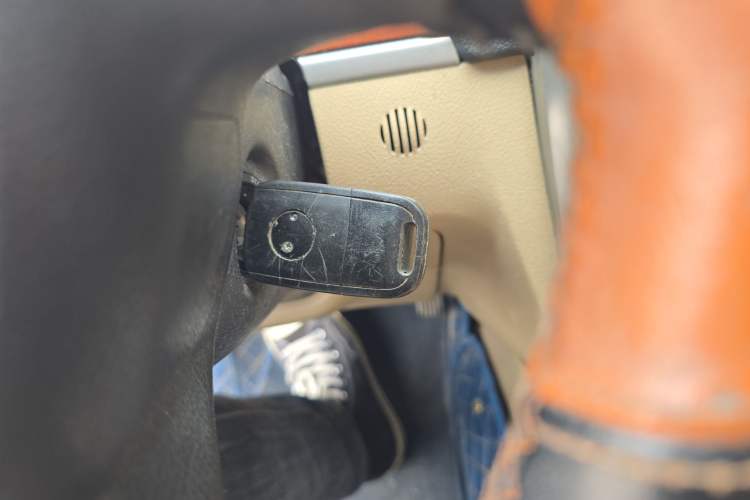 Used Buick Excelle 2011 1.6 LE-AT Vehicle Key