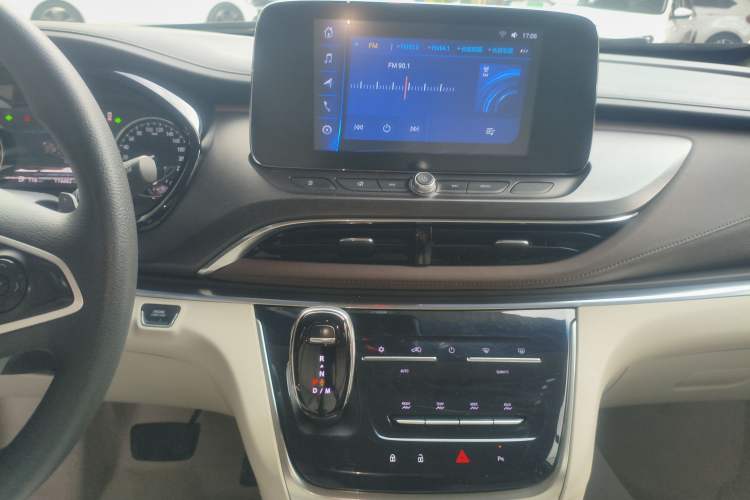 Used Buick GL8 2023 Land Executive Class Comfort Model Audio And AC Panel