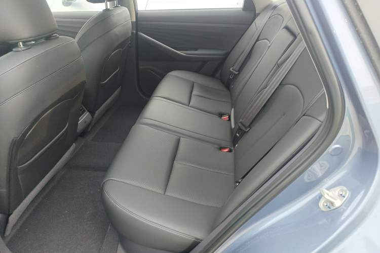 Used Nissan N6 2026 Model 180 Max