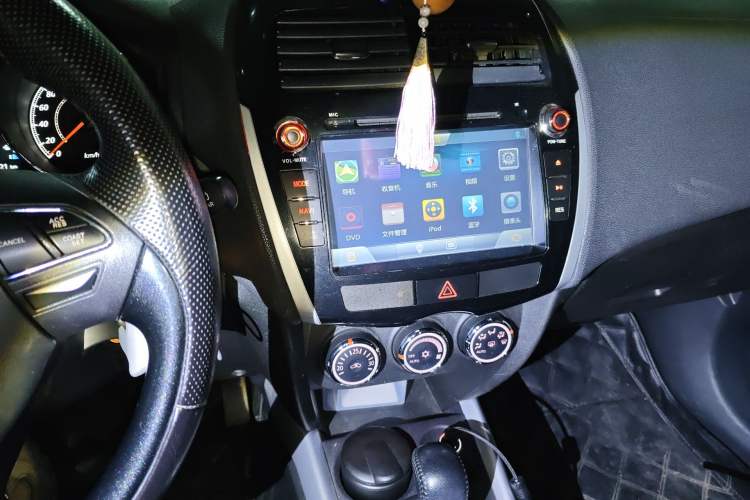 Used Peugeot 4008 2013 2.0L Two-Wheel Drive Fashion Edition Audio And AC Panel