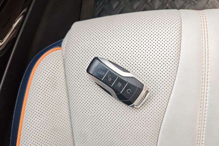 Used BYD Song L EV 2025 662 km Advanced Intelligent Driving Version
