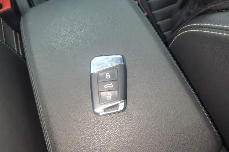 Used Volkswagen Magotan 2020 330TSI DSG Leading Model Vehicle Key