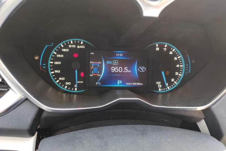 Used Soueast DX7 2015 1.5T Automatic Prestige Model Instrument Cluster