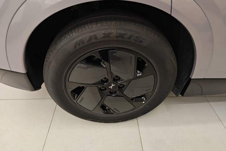 Used XPeng G6 2025 625 Long-Range Max Flagship Edition Exterior 5