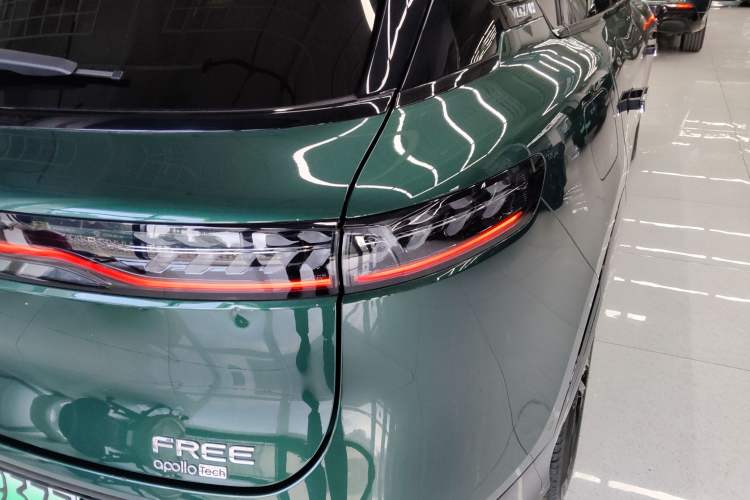 Used VOYAH FREE 2025 318 259 km All-Wheel-Drive Exploration Edition
