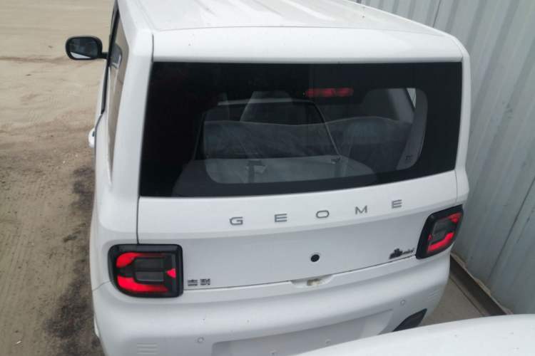 Used Geely Galaxy Panda 2024 Panda Mini 200km Endurance Bear