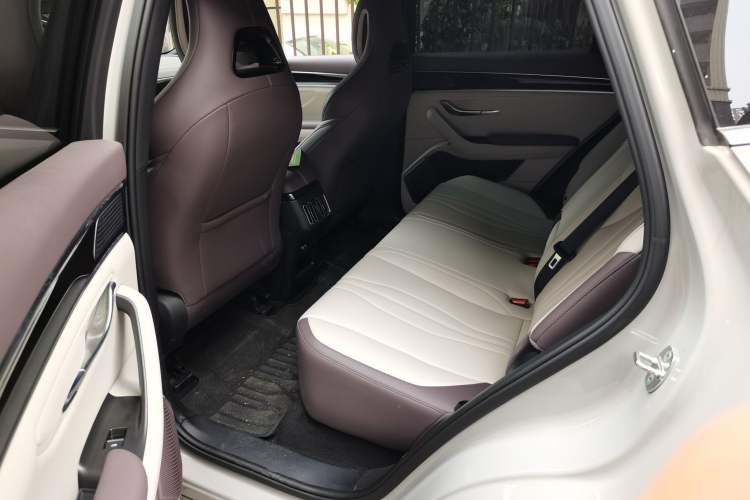 Used BYD Song PLUS New Energy 2025 EV 520km Luxury Version
