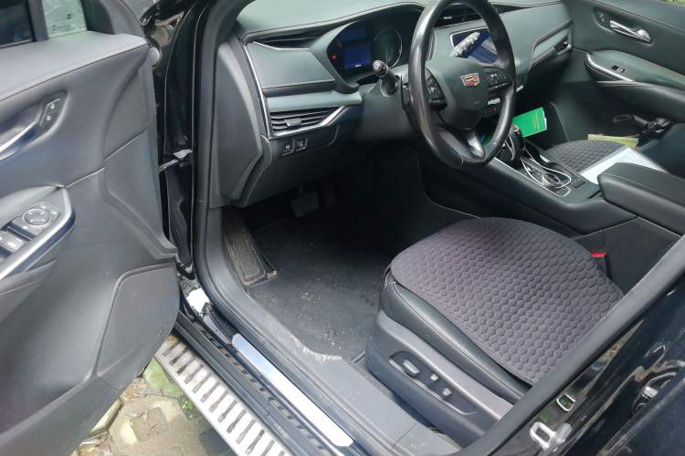 Used Cadillac XT4 2018 28T Two-Wheel Drive Leading Version
