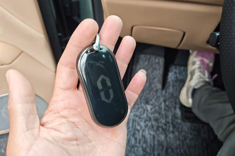 Used Hima AITO M7 2022 1.5T Rear-Drive Comfort Edition Vehicle Key