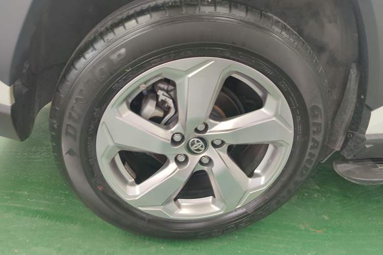 Used Toyota RAV4 2022 2.0L CVT Two-Wheel Drive Fashion Plus Edition Exterior 5