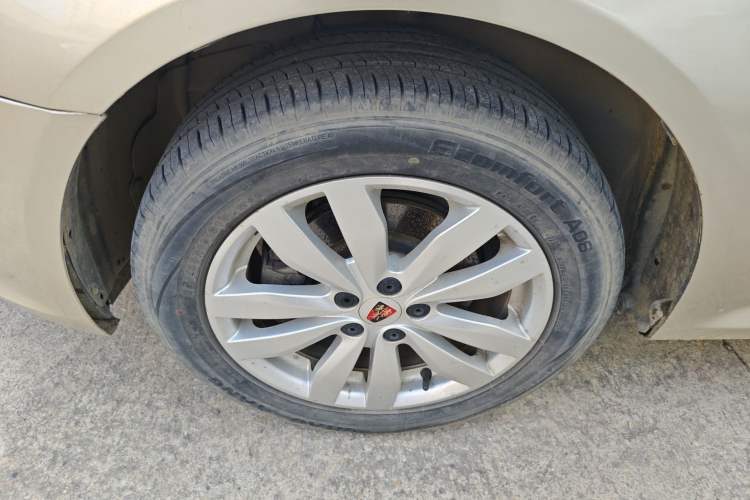 Used Roewe 350 2015 1.5L Manual Luxury Sunroof Edition
