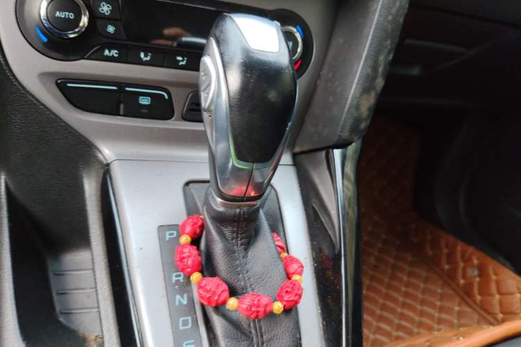 Used Ford Focus 2012 Sedan 1.6L Automatic Fashion Edition