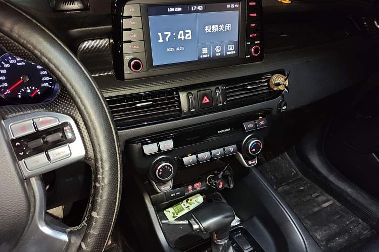 Used Kia KX7 2017 2.0T Automatic Two-Wheel Drive GLS 7-Seater